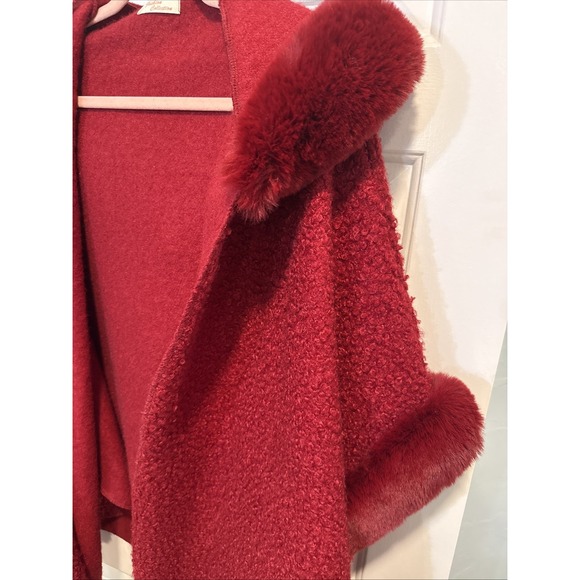 Red formal Cape Wrap coat Luxury Faux Fur Cotton Wool blend OS cranberry red - Picture 11 of 11